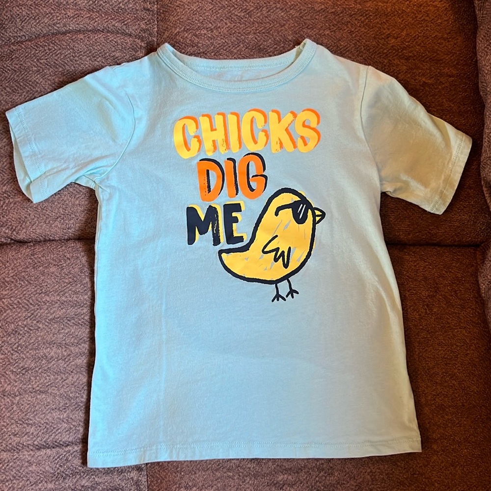 The Children’s Place, 5T, “Chicks Dig Me”, SS Tee